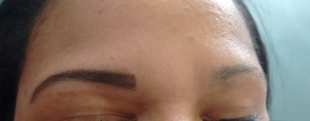 designer de sobrancelhas micropigmentador(a) depilador(a) auxiliar cabeleireiro(a)