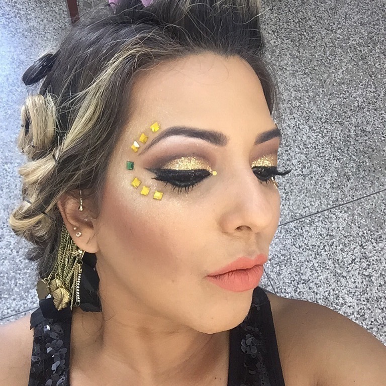 maquiagem  maquiador(a)