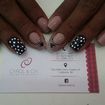 Unhas decoradas à mão