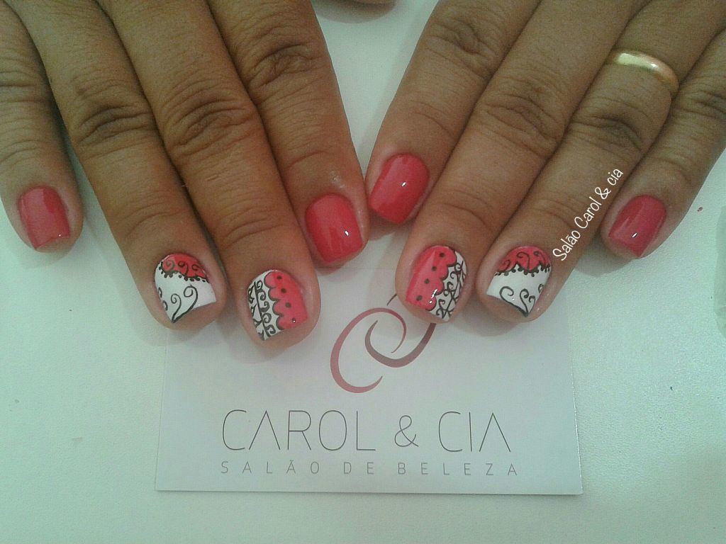 Unhas decoradas à mão. unhas  manicure e pedicure cabeleireiro(a) maquiador(a) gerente
