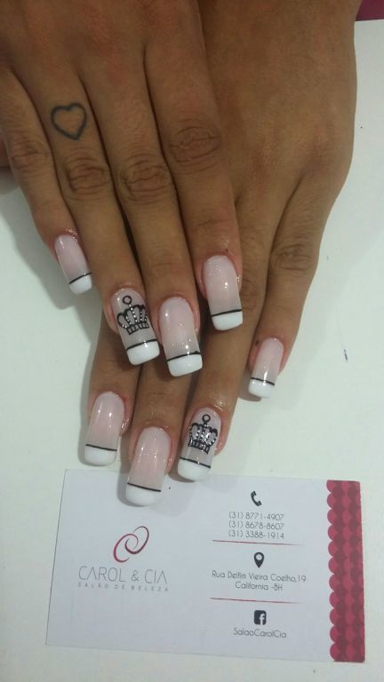 Alongamento de unhas em acrygel e decoracao feita à mão. unhas  manicure e pedicure cabeleireiro(a) maquiador(a) gerente