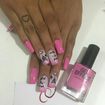 Alongamento de unhas em acrygel e decoracao feita à mão.