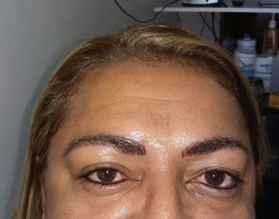 depilador(a) dermopigmentador(a) designer de sobrancelhas esteticista esteticista