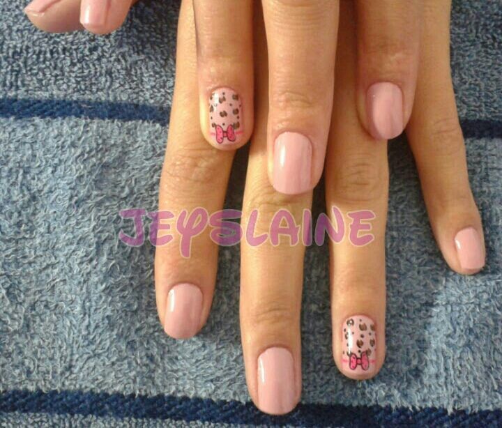 Unhas decoradas com laço e oncinha unha manicure e pedicure