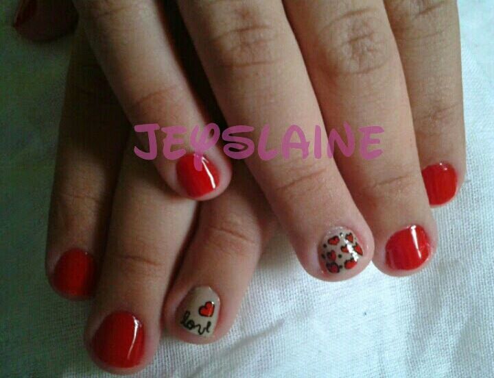 Unhas decoradas com coração unha manicure e pedicure