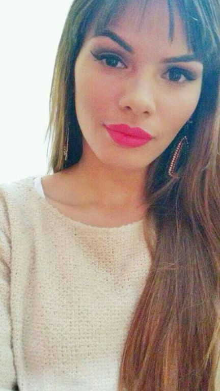 Make na amiga. maquiagem maquiador(a) auxiliar cabeleireiro(a)