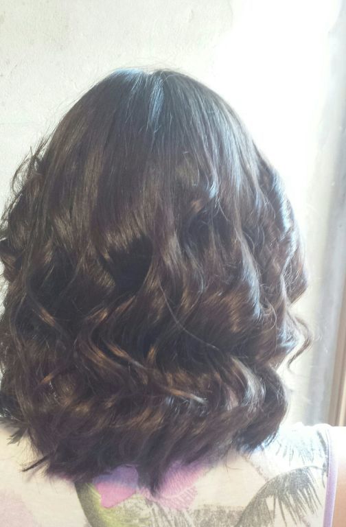 Penteado ondulado de costas cabelo cabeleireiro(a)