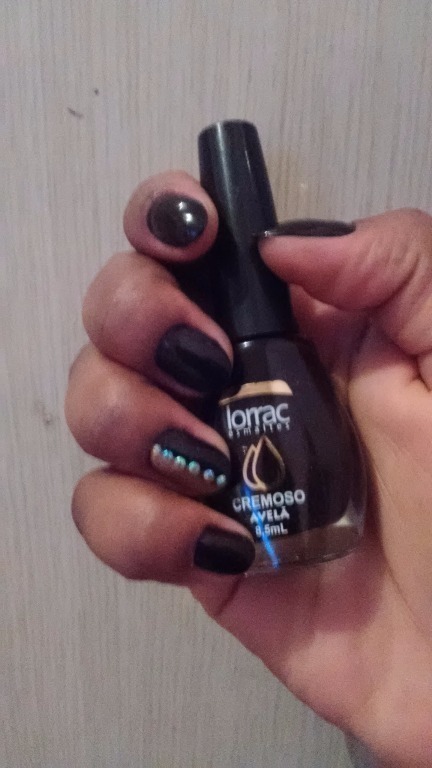 auxiliar cabeleireiro(a) manicure e pedicure