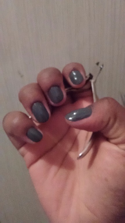 auxiliar cabeleireiro(a) manicure e pedicure