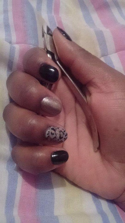 auxiliar cabeleireiro(a) manicure e pedicure