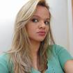 Luzes e mechas Loiro Perolado , e  alinhamento capilar.
