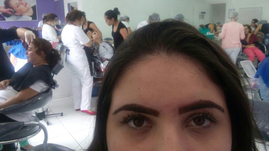 outros cabeleireiro(a) maquiador(a) manicure e pedicure designer de sobrancelhas escovista