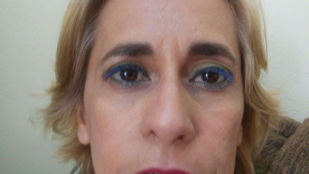 cabeleireiro(a) maquiador(a) manicure e pedicure designer de sobrancelhas escovista