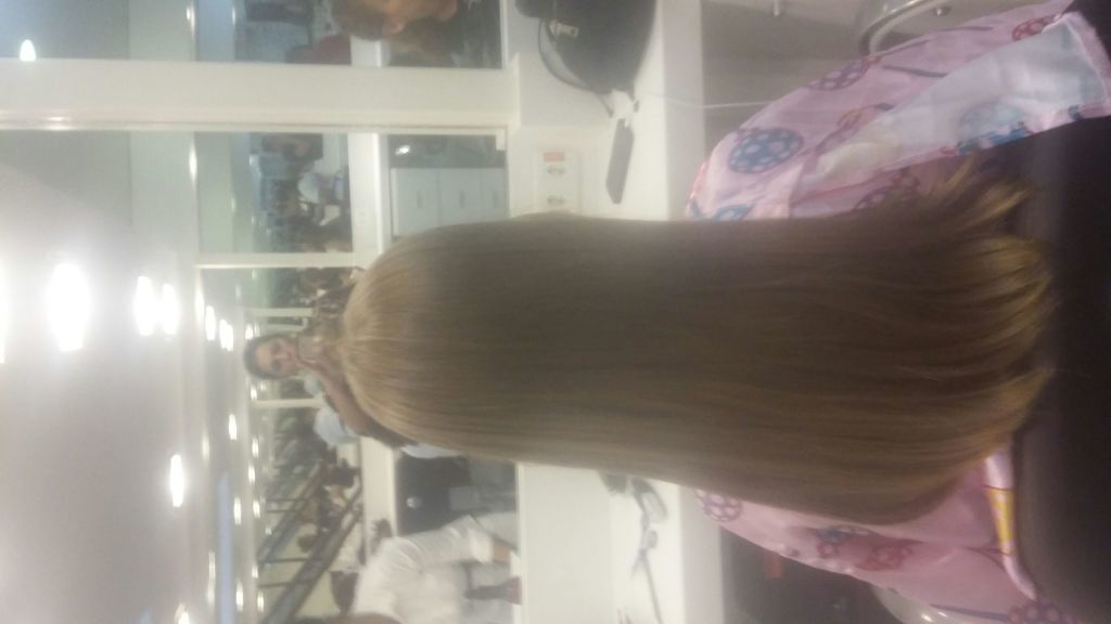 stylist / visagista stylist / visagista escovista