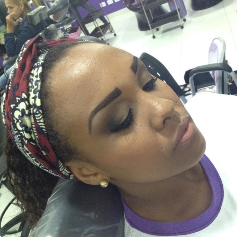 Uma das peles que mais gosto de trabalhar, Pele negra, pele lindaaa !!
#pelenegra #makeup maquiador(a)