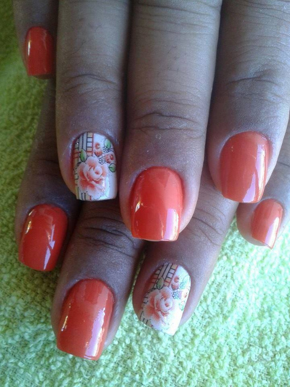 manicure e pedicure designer de sobrancelhas maquiador(a)