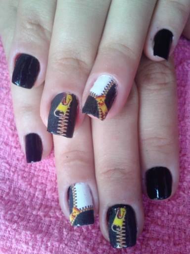 manicure e pedicure designer de sobrancelhas maquiador(a)