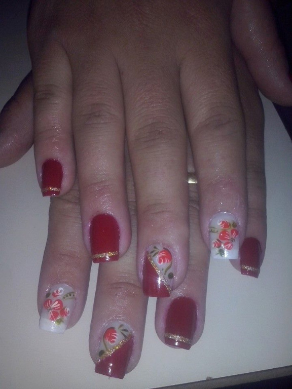 manicure e pedicure designer de sobrancelhas maquiador(a)