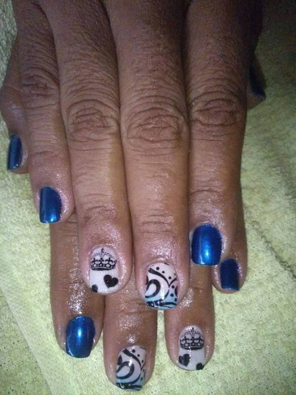 manicure e pedicure designer de sobrancelhas maquiador(a)