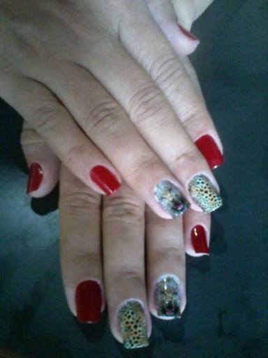 manicure e pedicure designer de sobrancelhas maquiador(a)