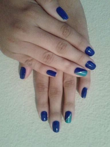 manicure e pedicure designer de sobrancelhas maquiador(a)