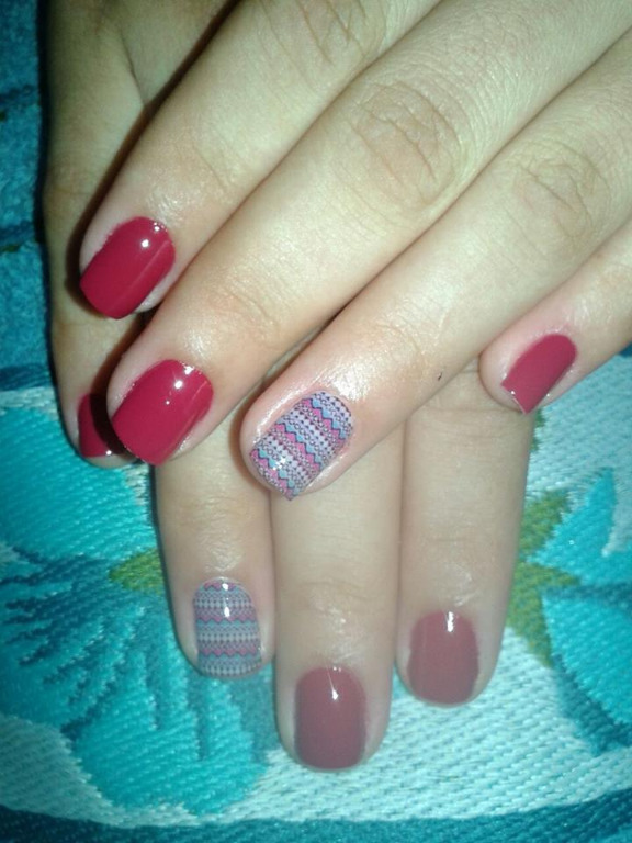 manicure e pedicure designer de sobrancelhas maquiador(a)