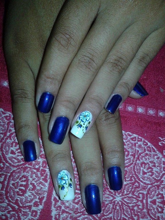 manicure e pedicure designer de sobrancelhas maquiador(a)