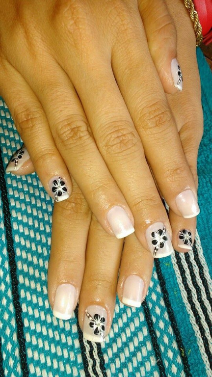 manicure e pedicure designer de sobrancelhas maquiador(a)