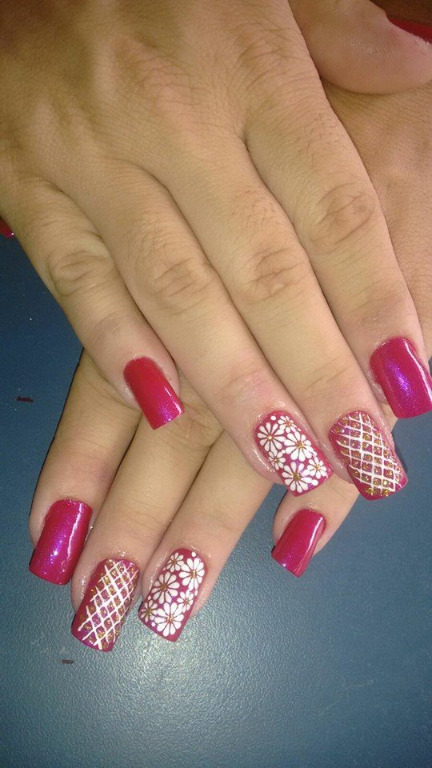 manicure e pedicure designer de sobrancelhas maquiador(a)