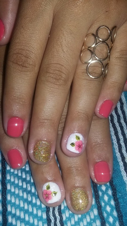 manicure e pedicure designer de sobrancelhas maquiador(a)