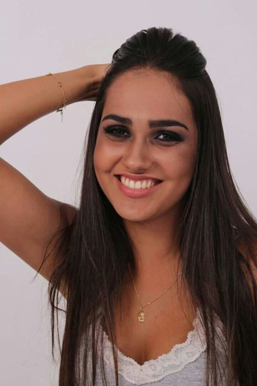 maquiagem maquiador(a) designer de sobrancelhas