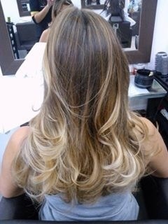 cabeleireiro(a)
