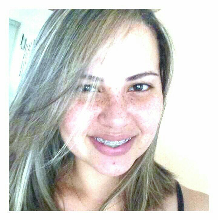 Luzes, corte e escova cabelo cabeleireiro(a) maquiador(a) maquiador(a) cabeleireiro(a)