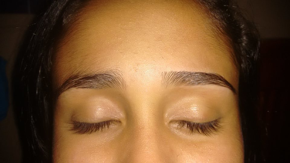 Modelagem de sobrancelha estética auxiliar cabeleireiro(a)