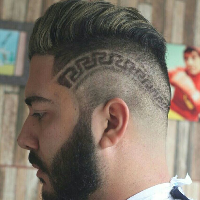 cabelo degradê com risco