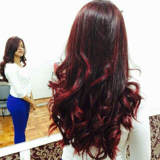 Vermelho maravilhoso! cabelo empresário(a)