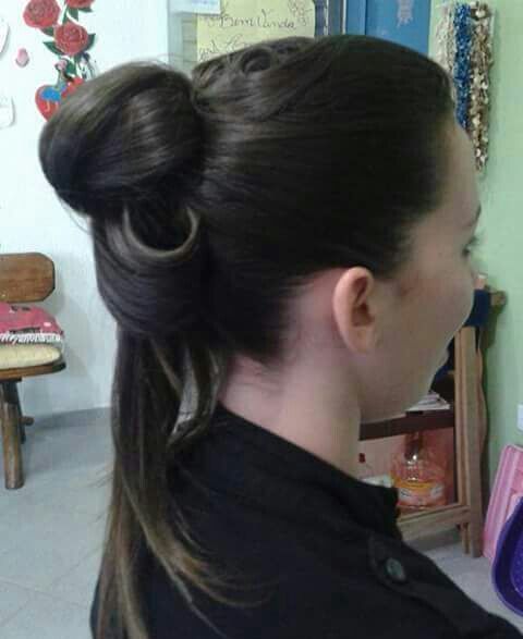 Cabelo cabelo cabeleireiro(a) cabeleireiro(a) maquiador(a)