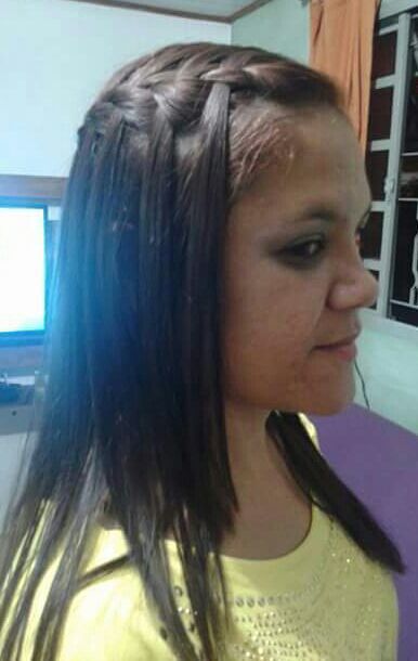 Cabelo cabelo cabeleireiro(a) cabeleireiro(a) maquiador(a)