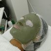 Minha querida Emely após ter aplicado uma máscara de argila verde claro. 😘