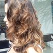 Técnica Ombre Hair
Morena Iluminada, finalizada com reconstrução da Loreal