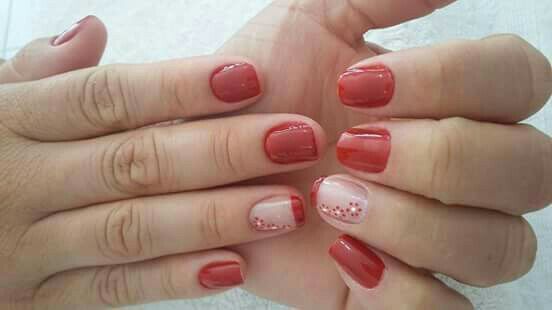 Unhas . Belas . Basicas . E com um charme incomparável ! unha manicure e pedicure manicure e pedicure