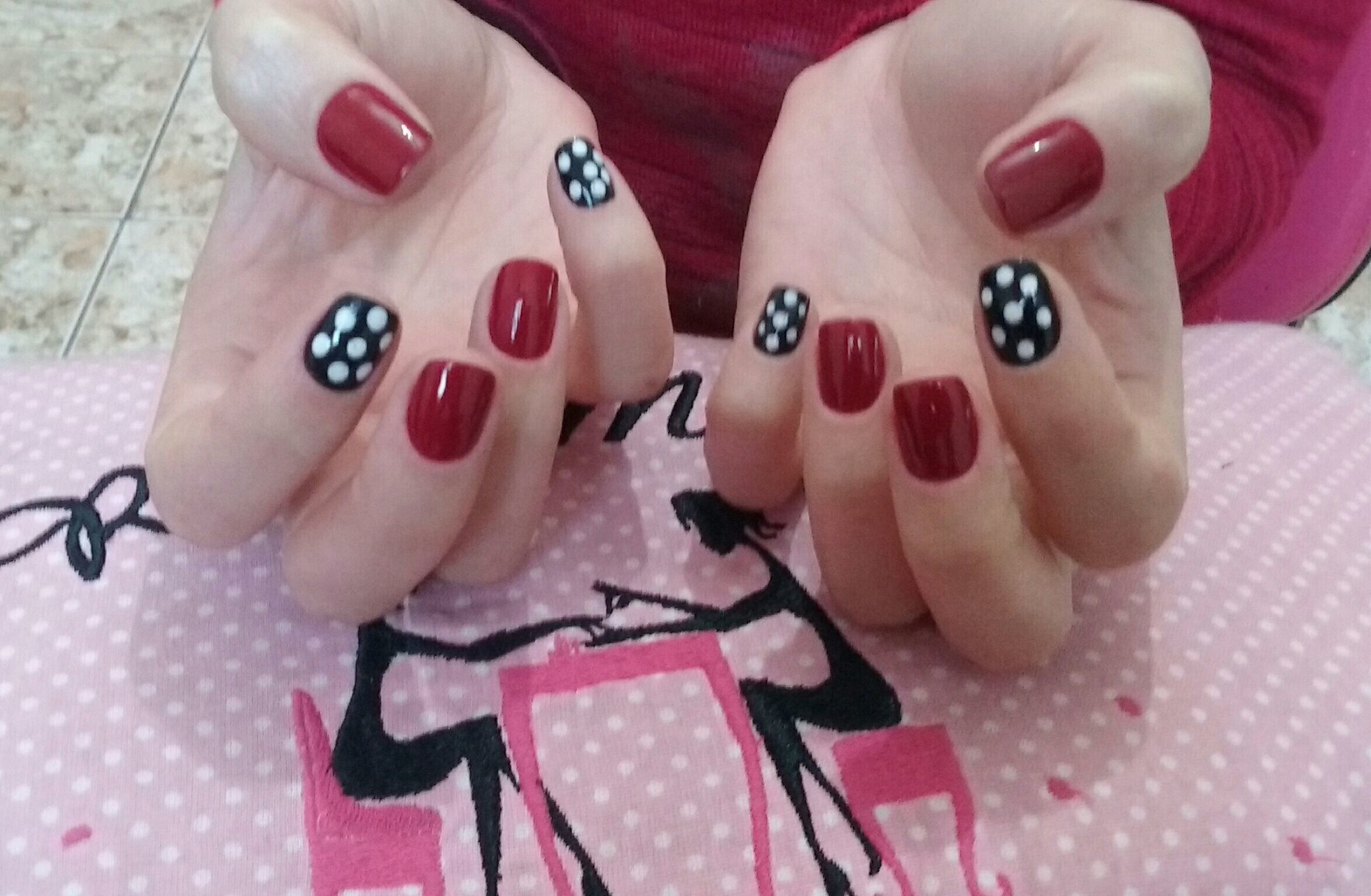 unha estudante (manicure)