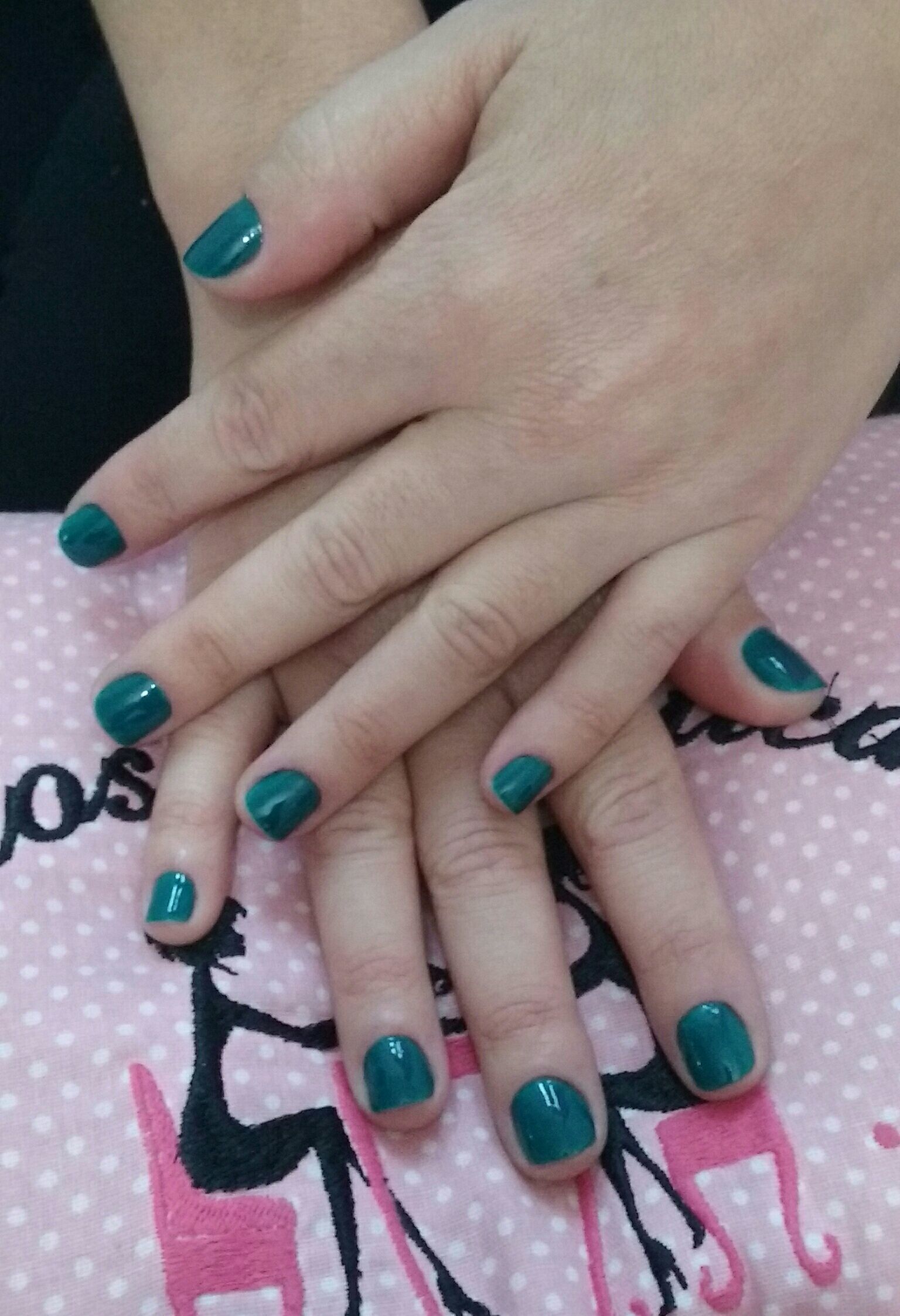 unha estudante (manicure)