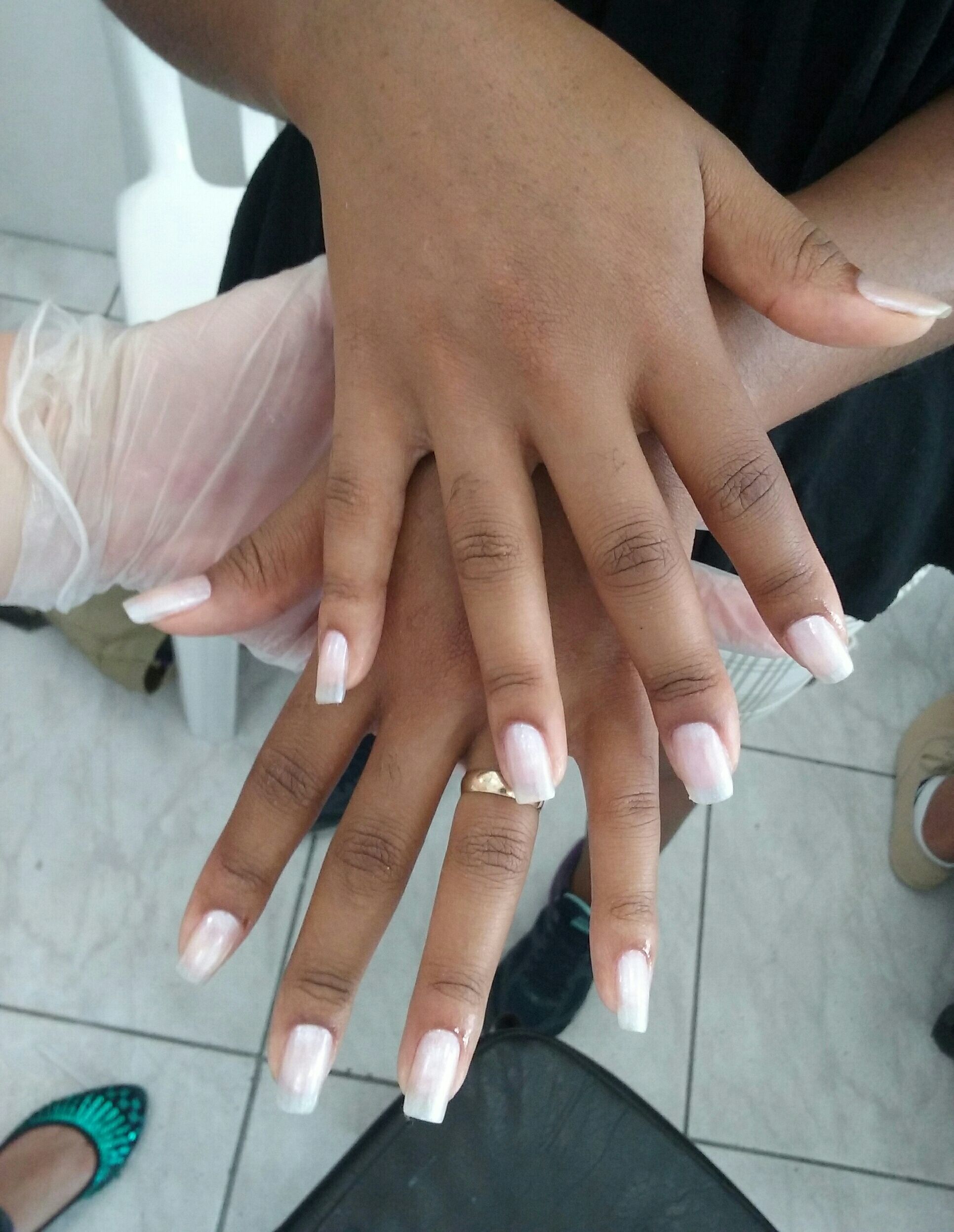 unha estudante (manicure)