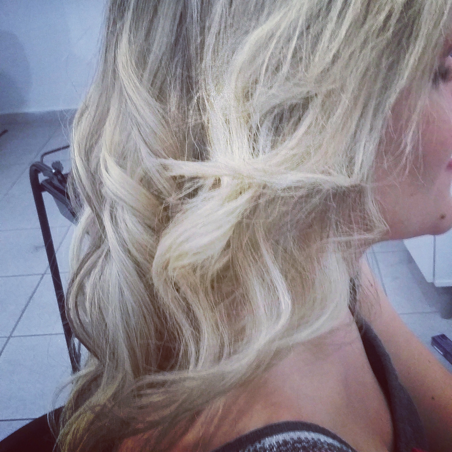 Loiro total platinado com babyliss cabelo cabeleireiro(a)