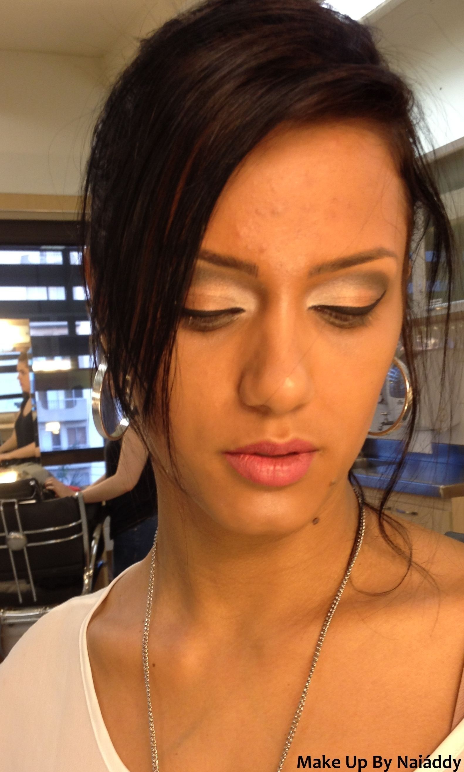 Maquiagem para cliente. maquiagem maquiador(a)