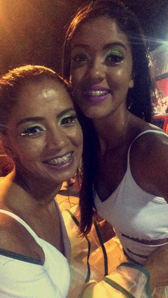 Maquiagem  para ala de passistas (mãe e filha) - Desfile X9 Paulistana (2016 ) maquiagem maquiador(a)