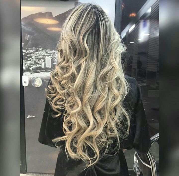 Extreme Blond cabelo cabeleireiro(a)