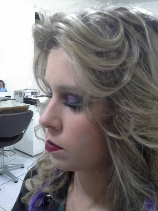 Reflexo - make e cabelos - Festa Halloween cabelo cabeleireiro(a) maquiador(a)