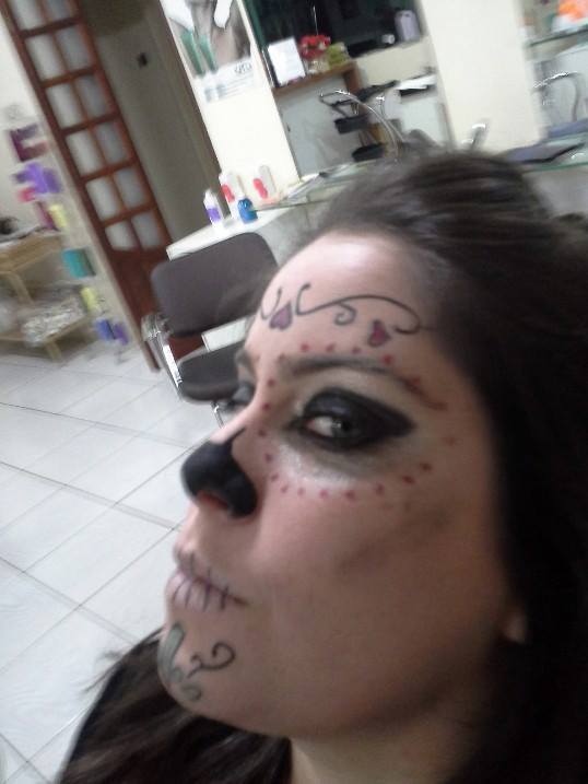 Perfil Make Caveira Mexicana maquiagem cabeleireiro(a) maquiador(a)